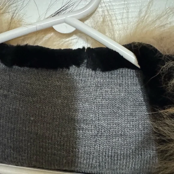 Fur Striped Jacket - Raccoon and Rabbit - Picture 4 of 7